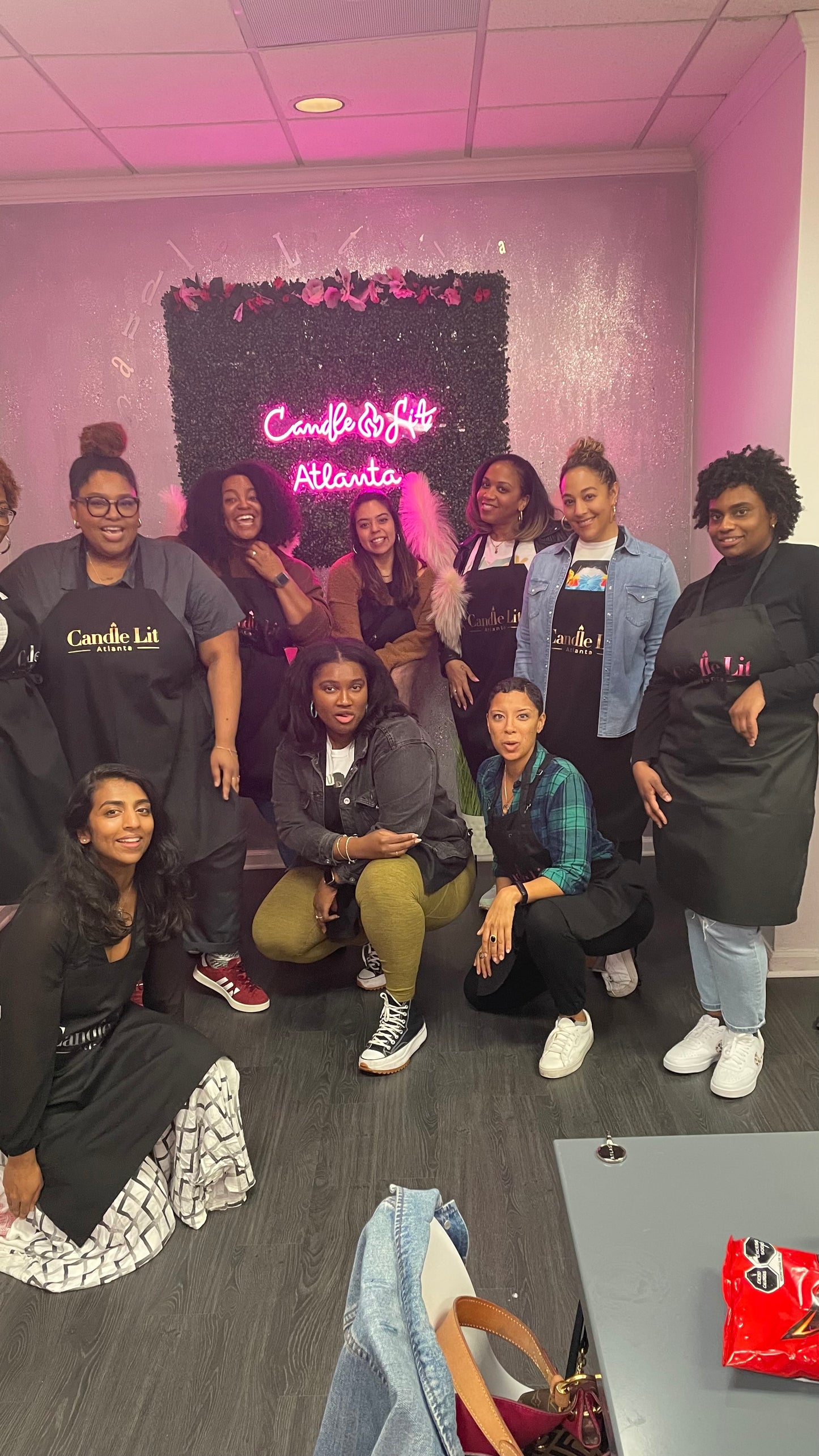 THE LIT EXPERIENCE – Candle-Making Class (40-60 mins)
A fun and interactive candle-making session where you can unleash your creativity, customize your scent, and craft a unique candle to take home. Perfect for any occasion!