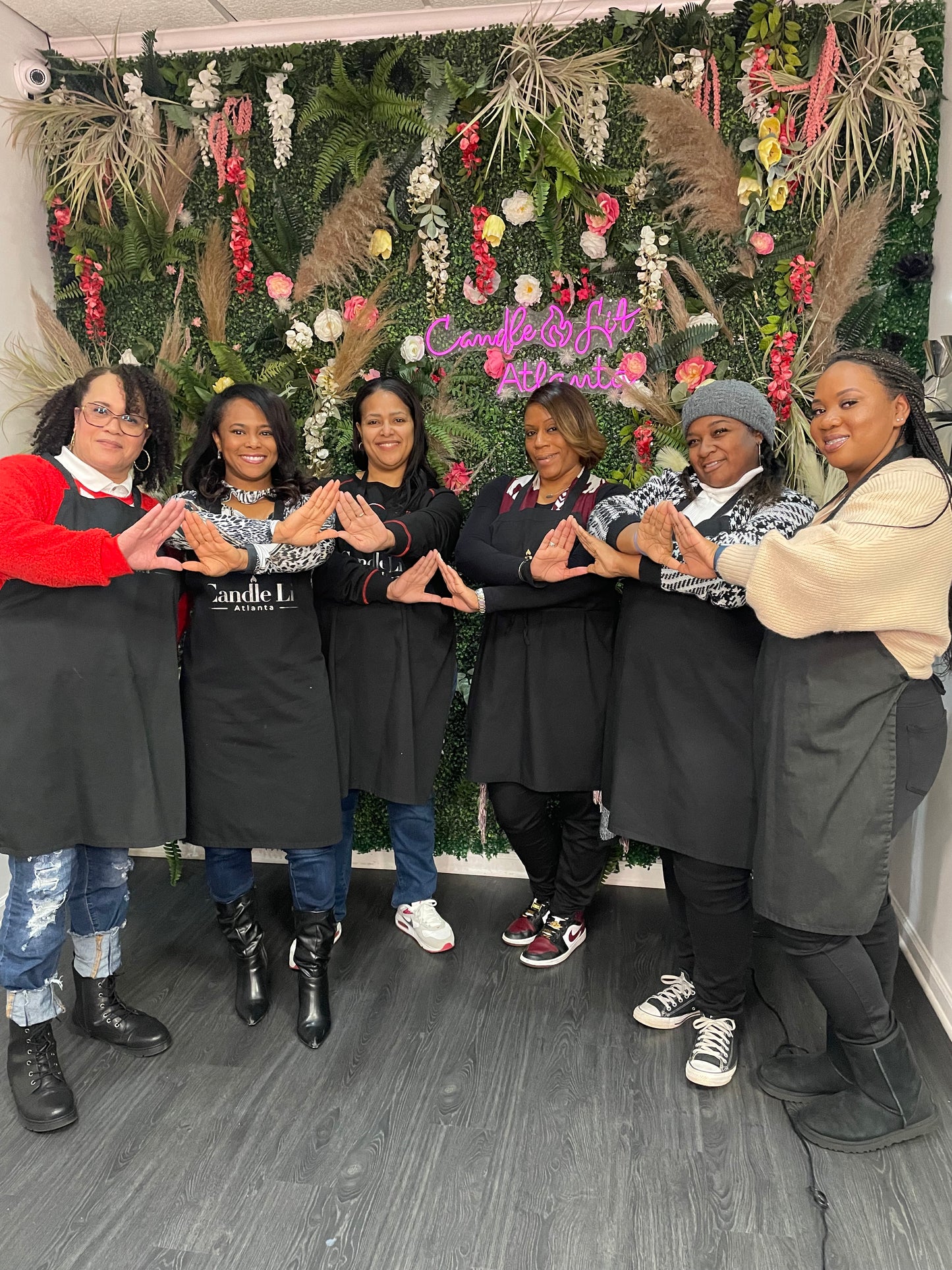 SIP & SCENTFridays, Saturdays & Sundays at 5 PMJoin us for a 90 minute experience filled with music, games, great vibes, and unforgettable fun! This 21+ event is the perfect way to unwind, get creative, and enjoy a night out.